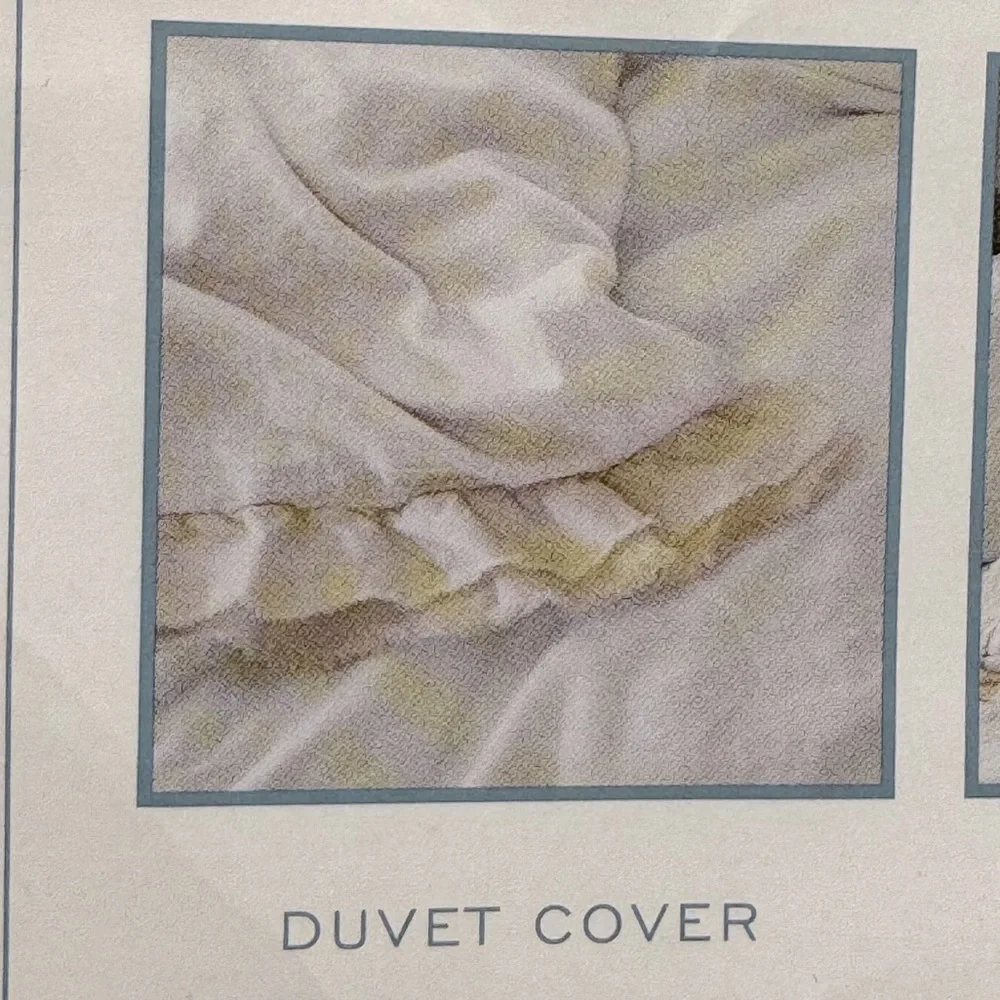 Simply Shabby Chic Linen/Cotton Raw Edge Ruffled Duvet Set - FULL/QUEEN